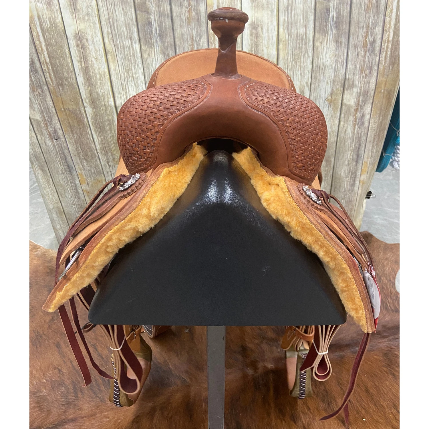 HR Saddlery 15.5 Inch Basic Ranch Cutter Saddle 4 HR Saddlery 15.5 Inch Basic Ranch Cutter Saddle - Image 2
